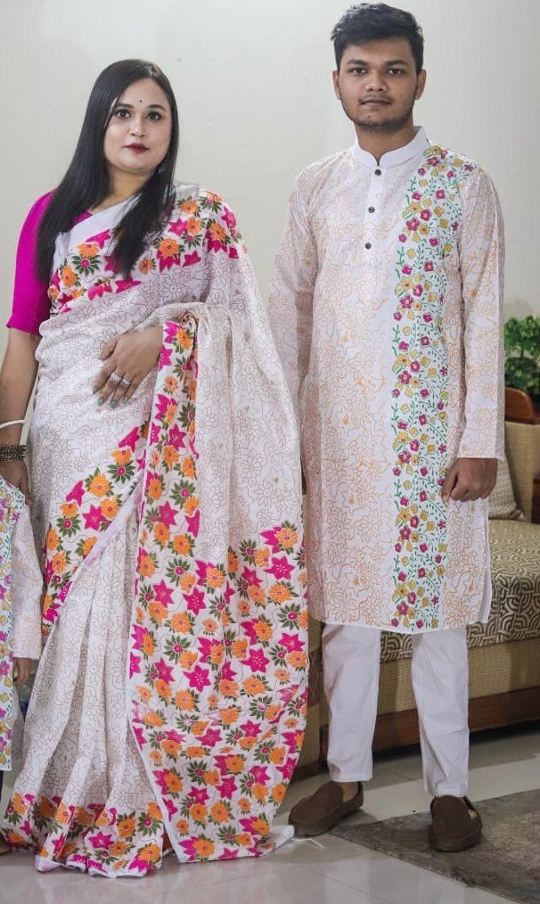 প্রিয়জনের সাথে মিলিয়ে ট্রেন্ডি শাড়ি-পাঞ্জাবি!